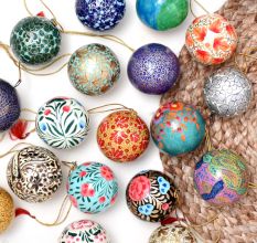 Modern Multi-Coloured Christmas Ornaments in Set of 6